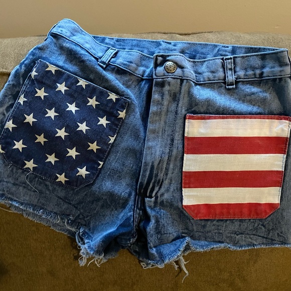 Bundle of denim shorts - Picture 4 of 15